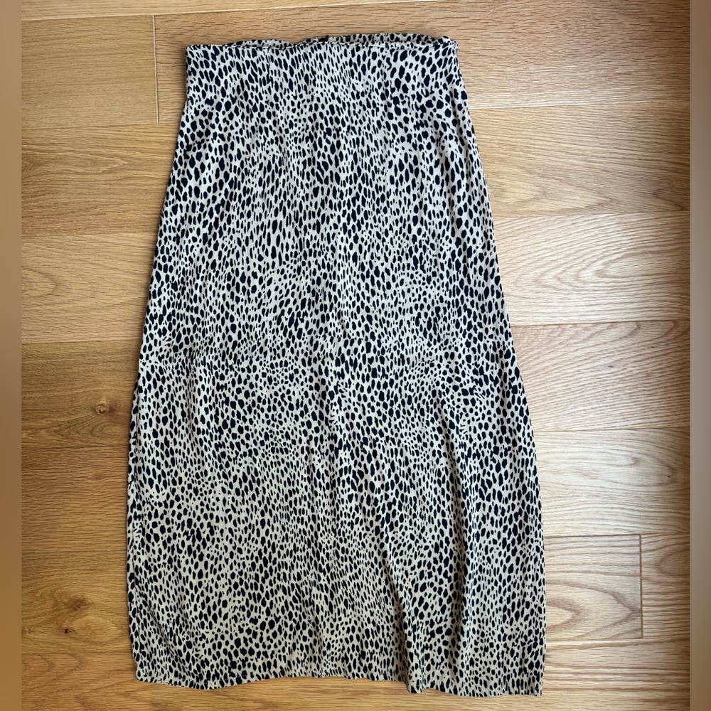 Brandy Melville Cheetah Print Midi Skirt one size